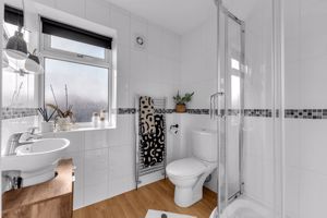 Photo 25- click for photo gallery